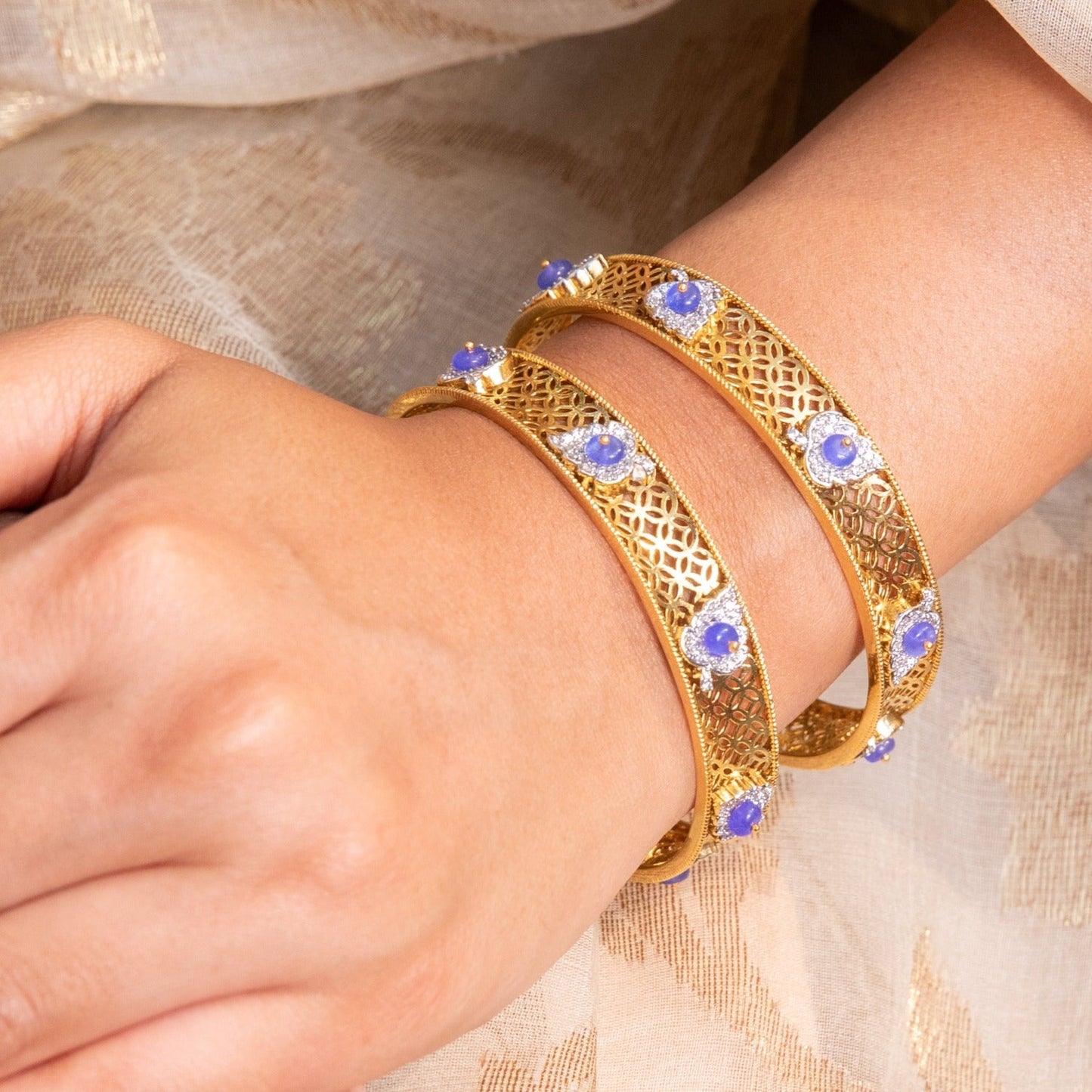 Allium Floral Antique Silver Bangles
