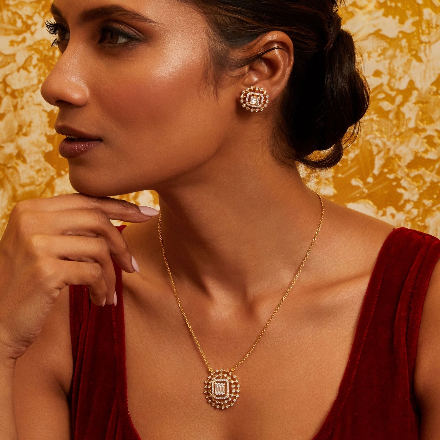 Halo Shine CZ Silver Pendant Set