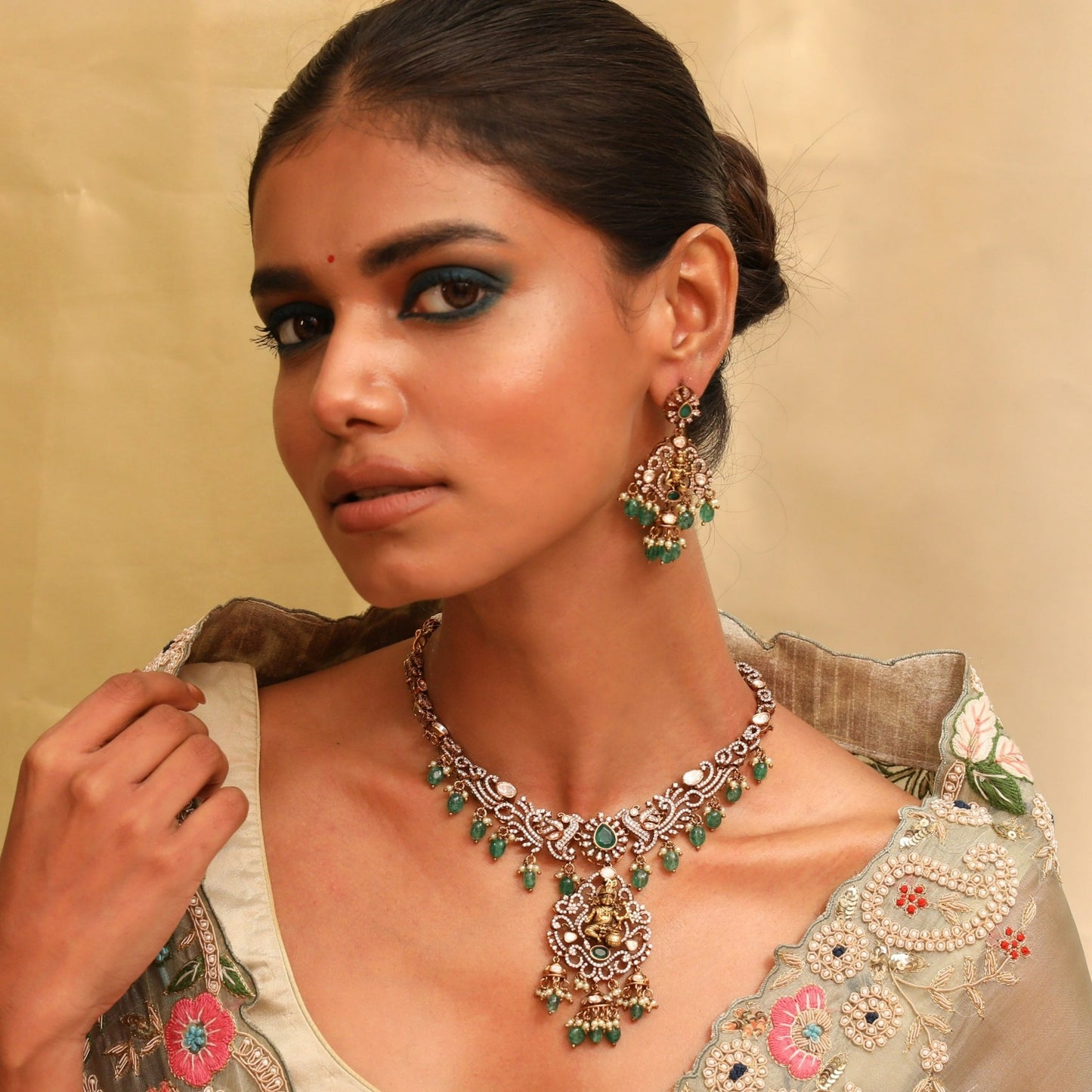Akhila Moissanite Silver Necklace Set