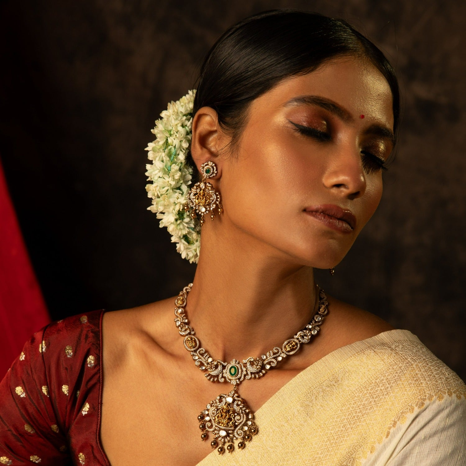 Girika Moissanite Silver Necklace Set