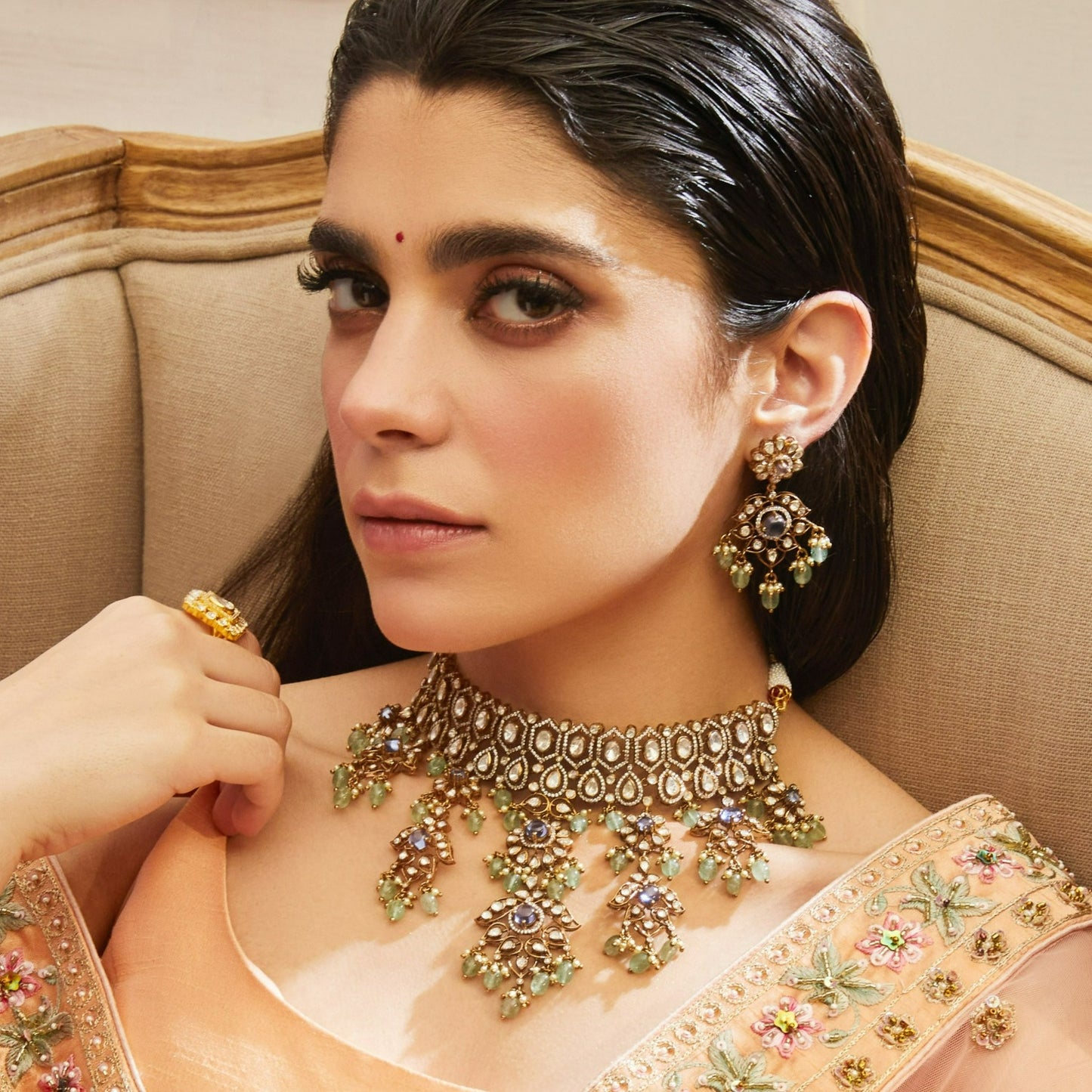 Floral Adorns Silver Moissanite Choker Necklace