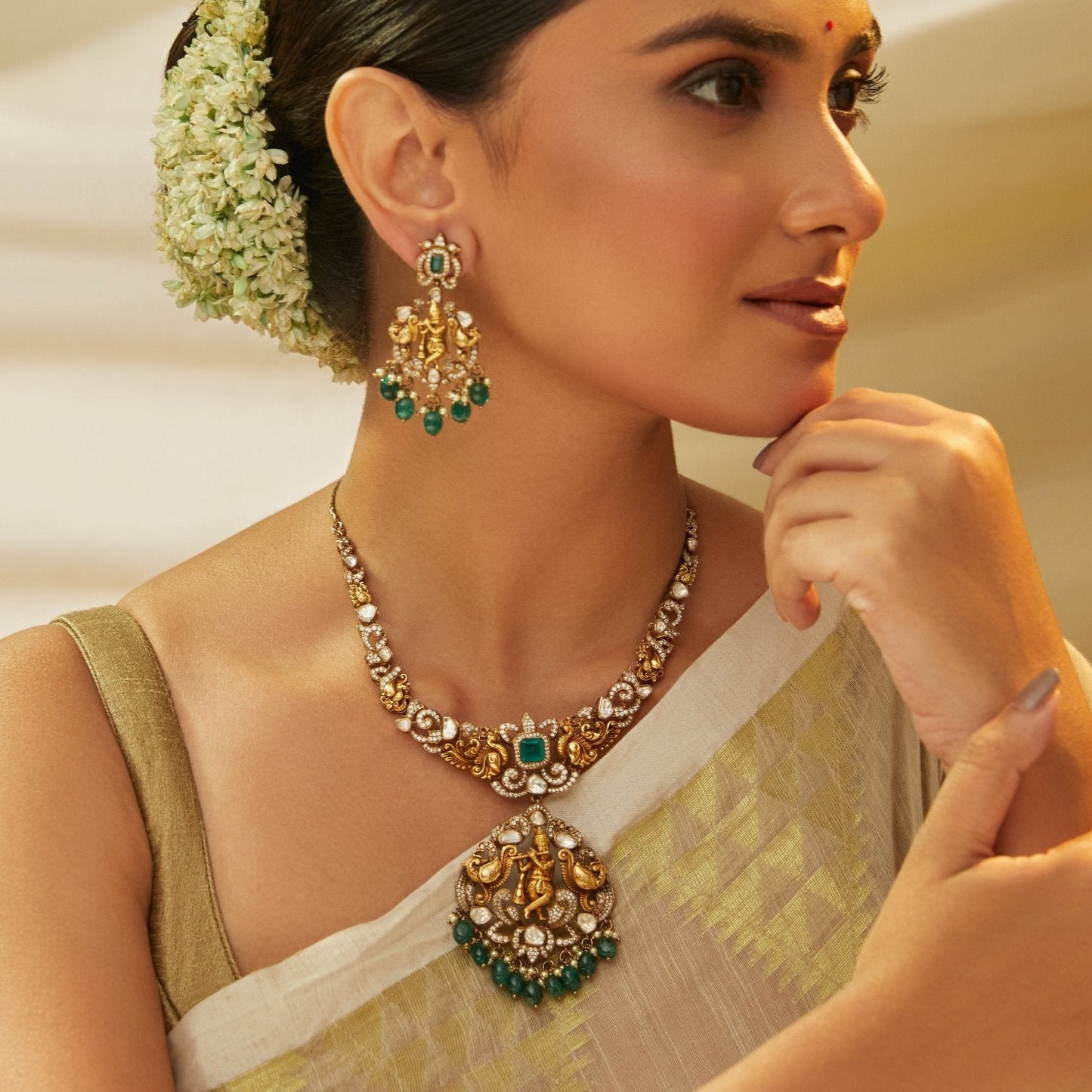 Tarini Nakshi Moissanite Silver Necklace Set