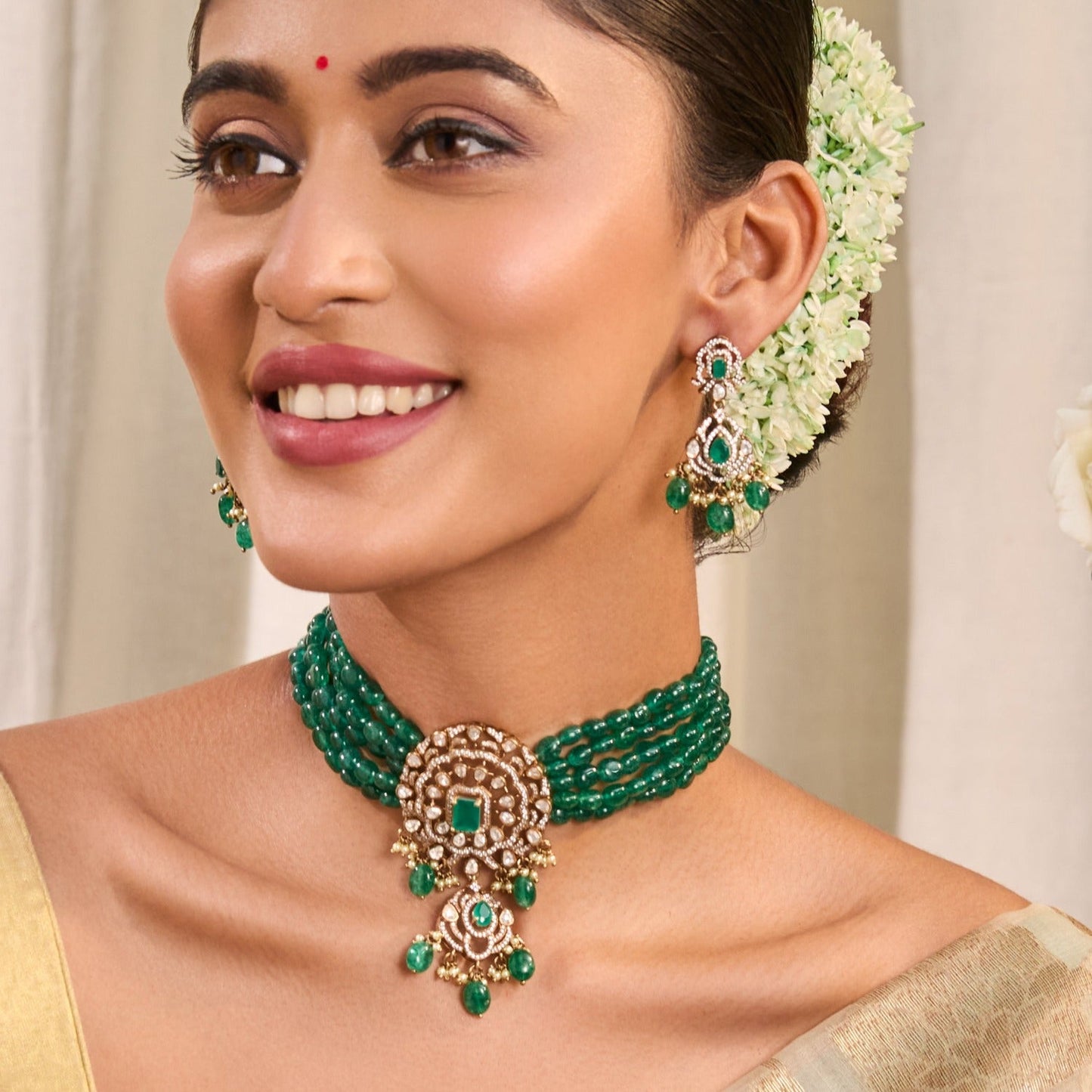 Nura Moissanite Beads Tassel Silver Choker Set