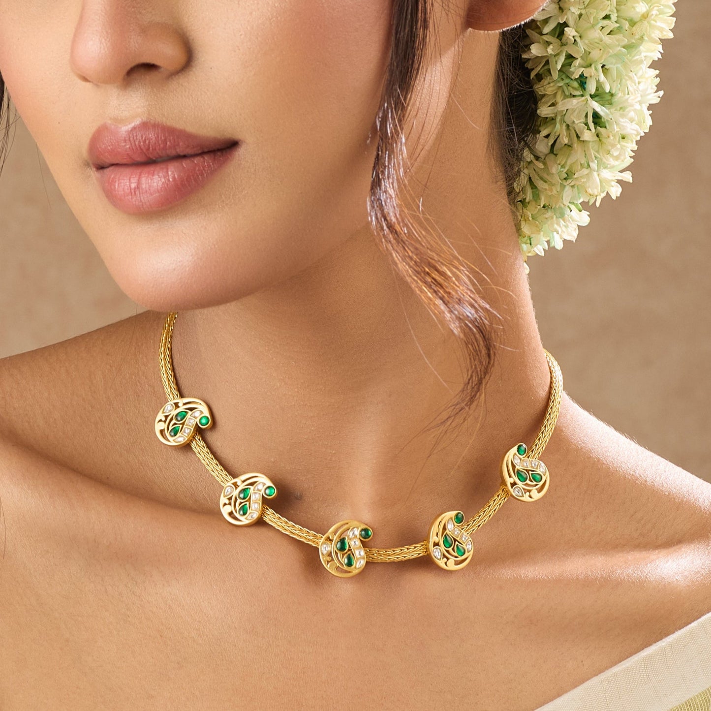 Paisley Jadau Silver Hasli Necklace