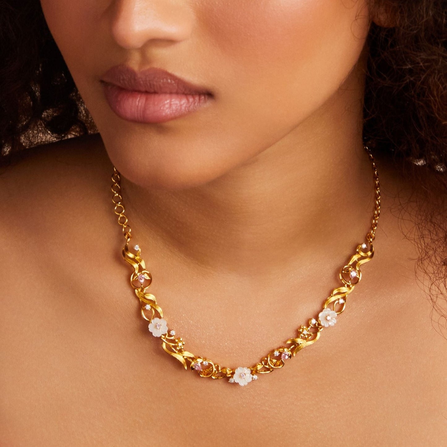 Blossom Veil Blooming Silver Short Necklace