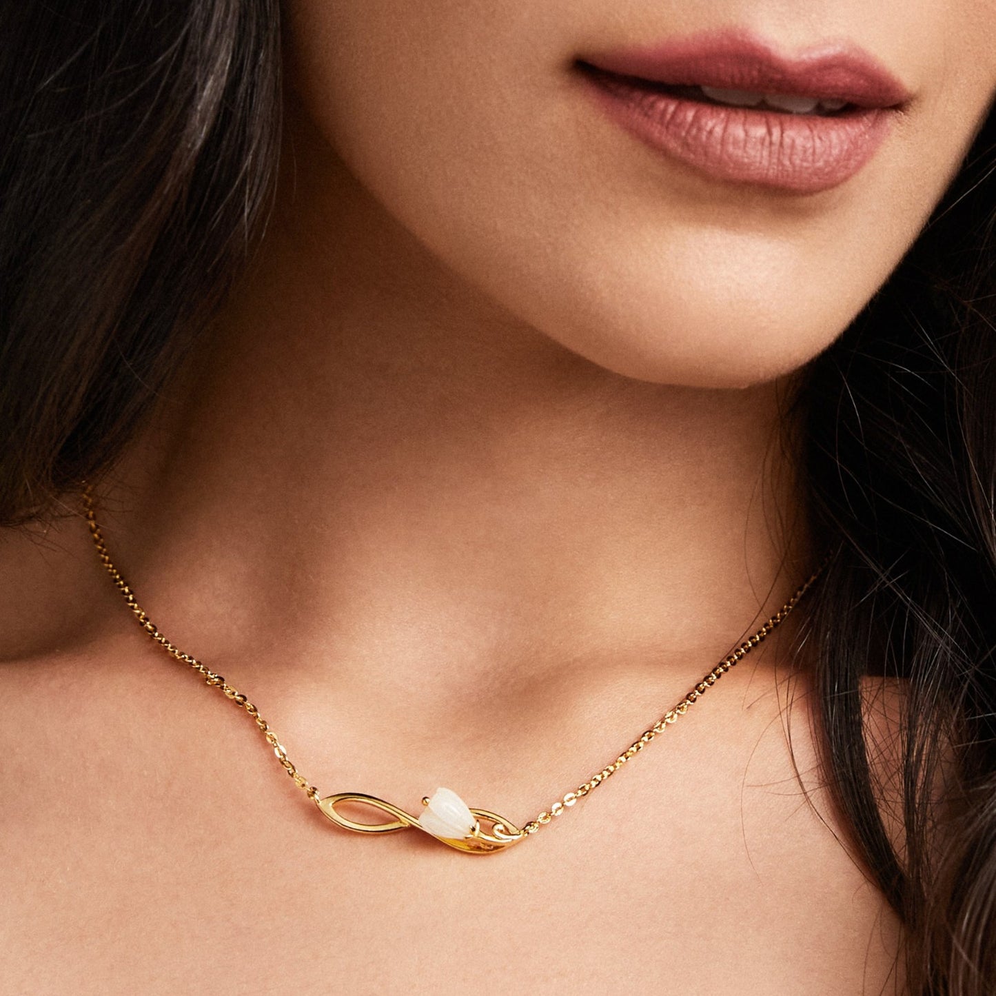 Tulip Infinity Silver Pendant necklace