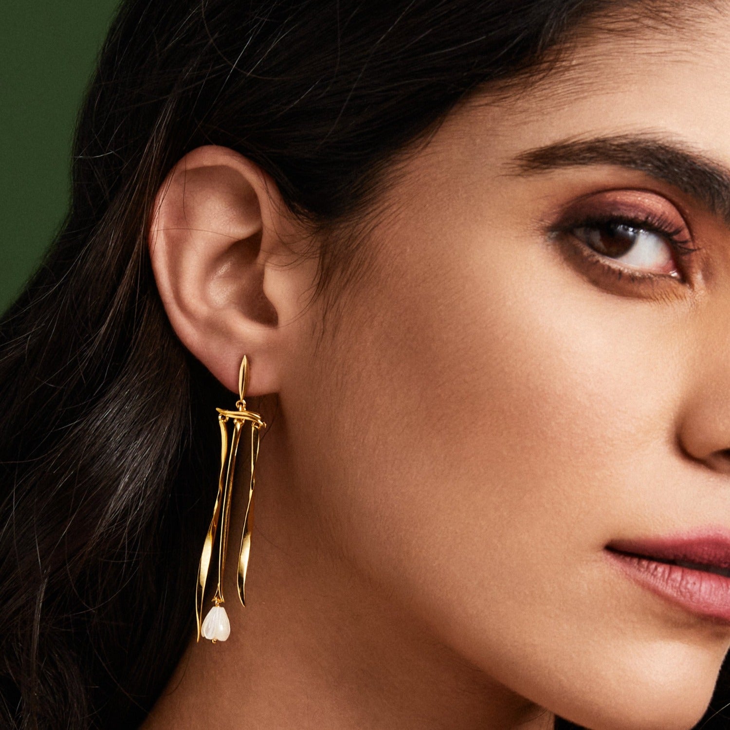 Tulip Breeze Silver Drop Earrings