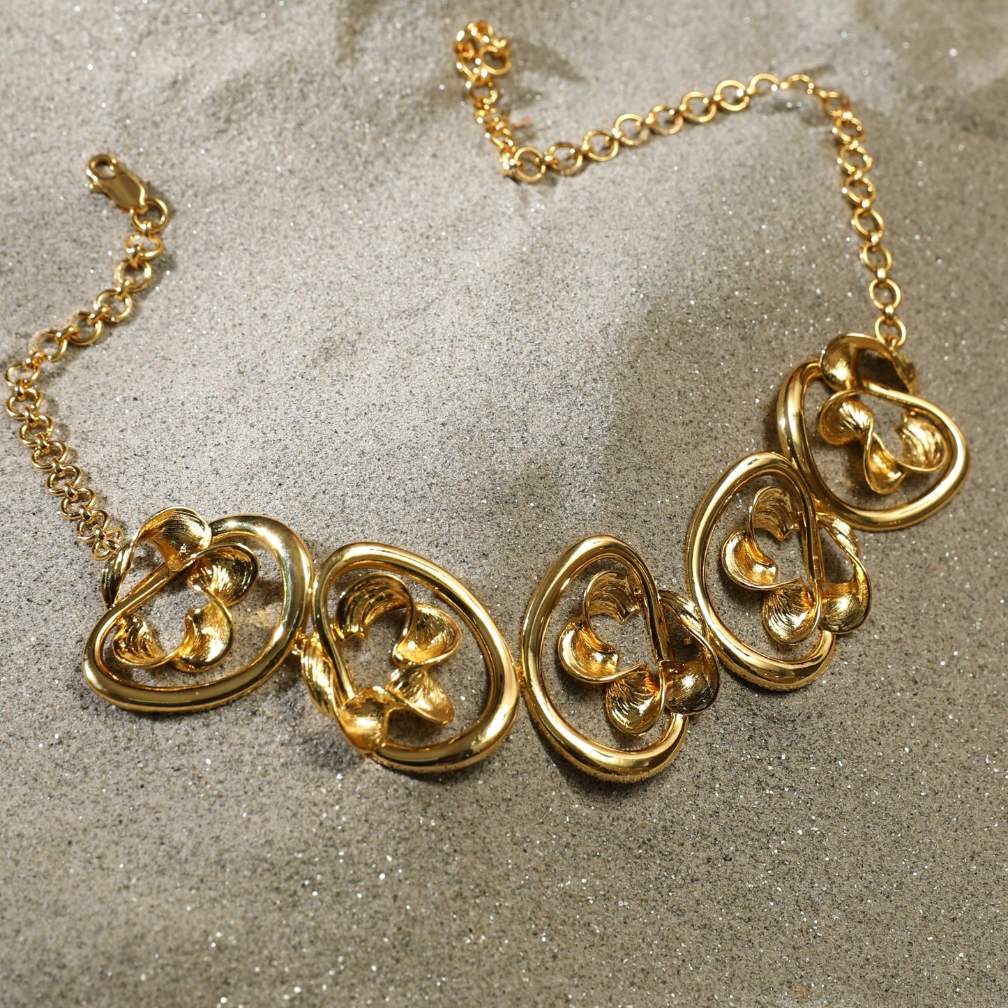 Sandscape Statement Floral Silver Choker