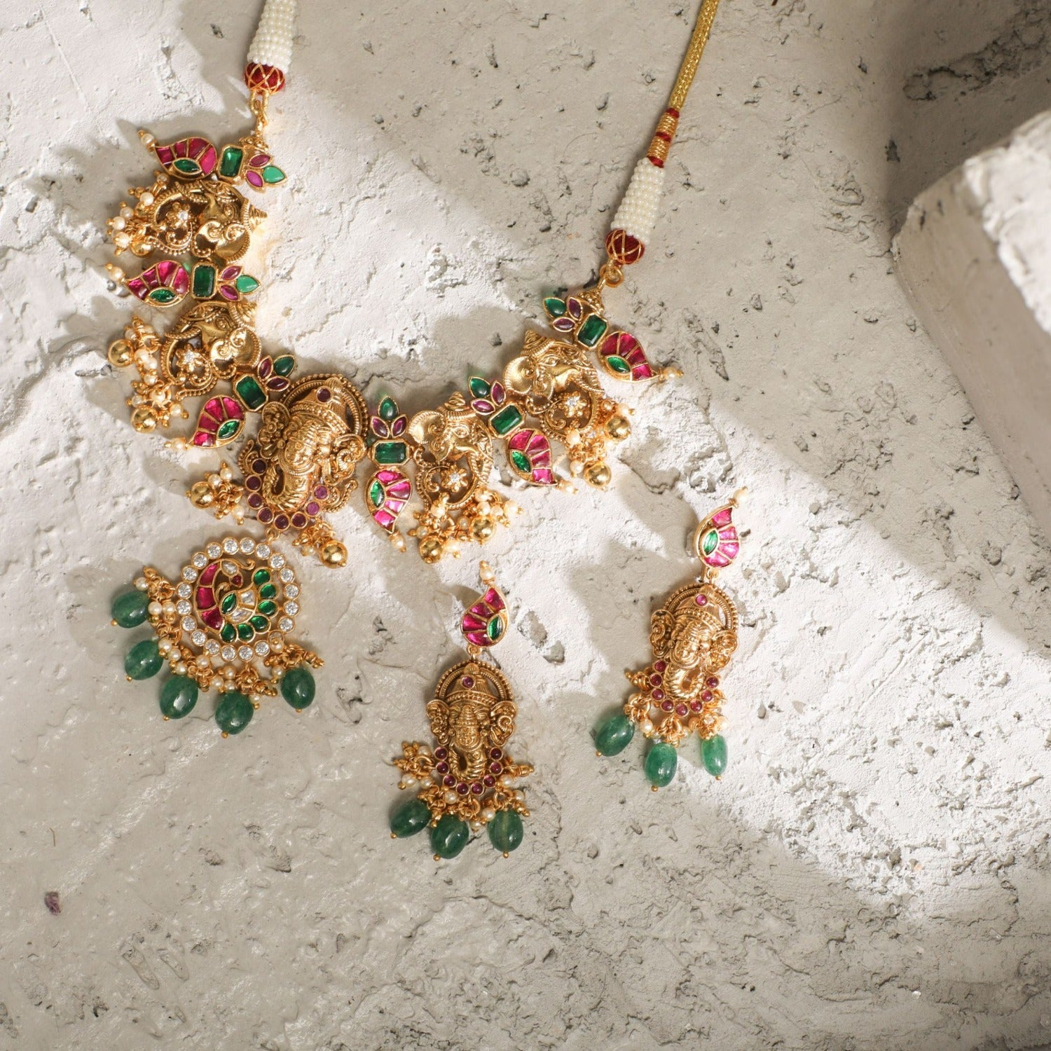 Ganesha Balaji Antique Silver Kempu Choker Set