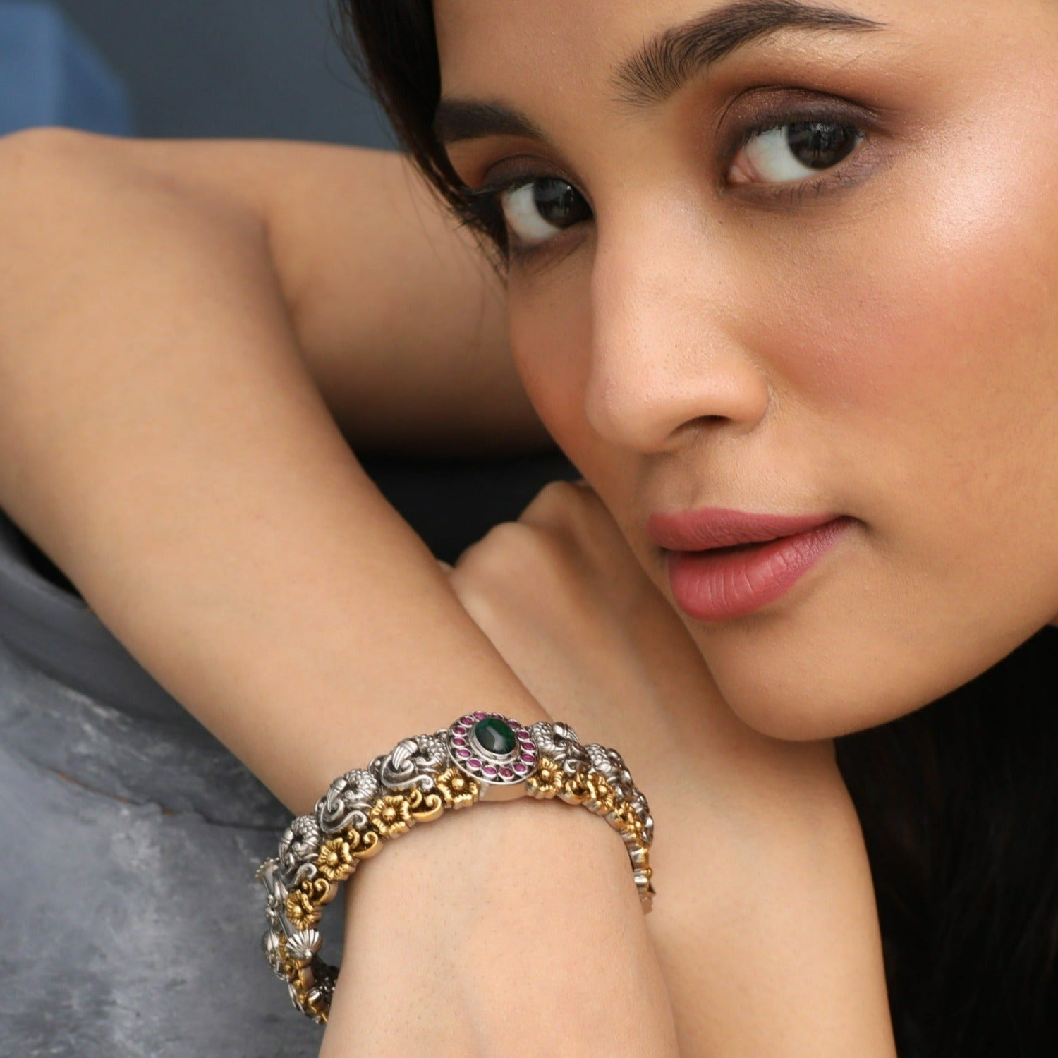 Elegance Oxidized Silver Bangle