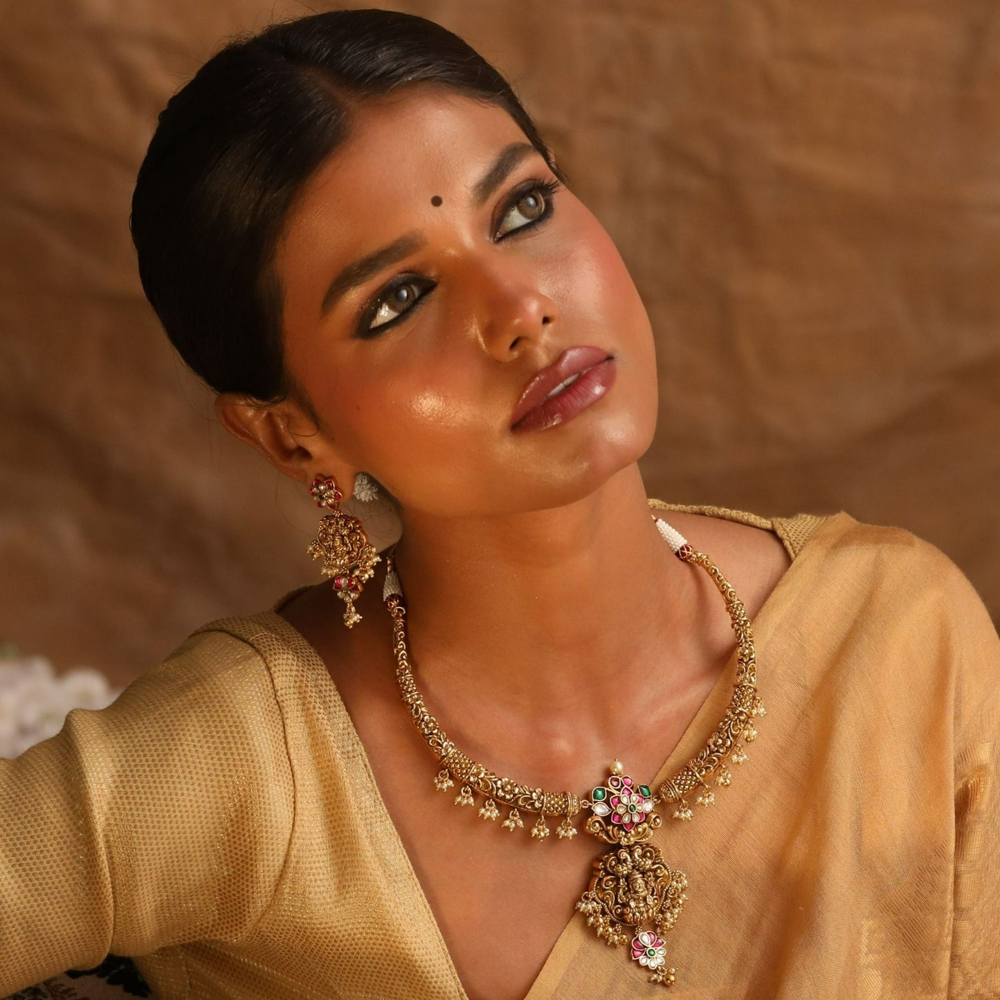 Sulochana Nakshi Antique Silver Hasli Necklace Set