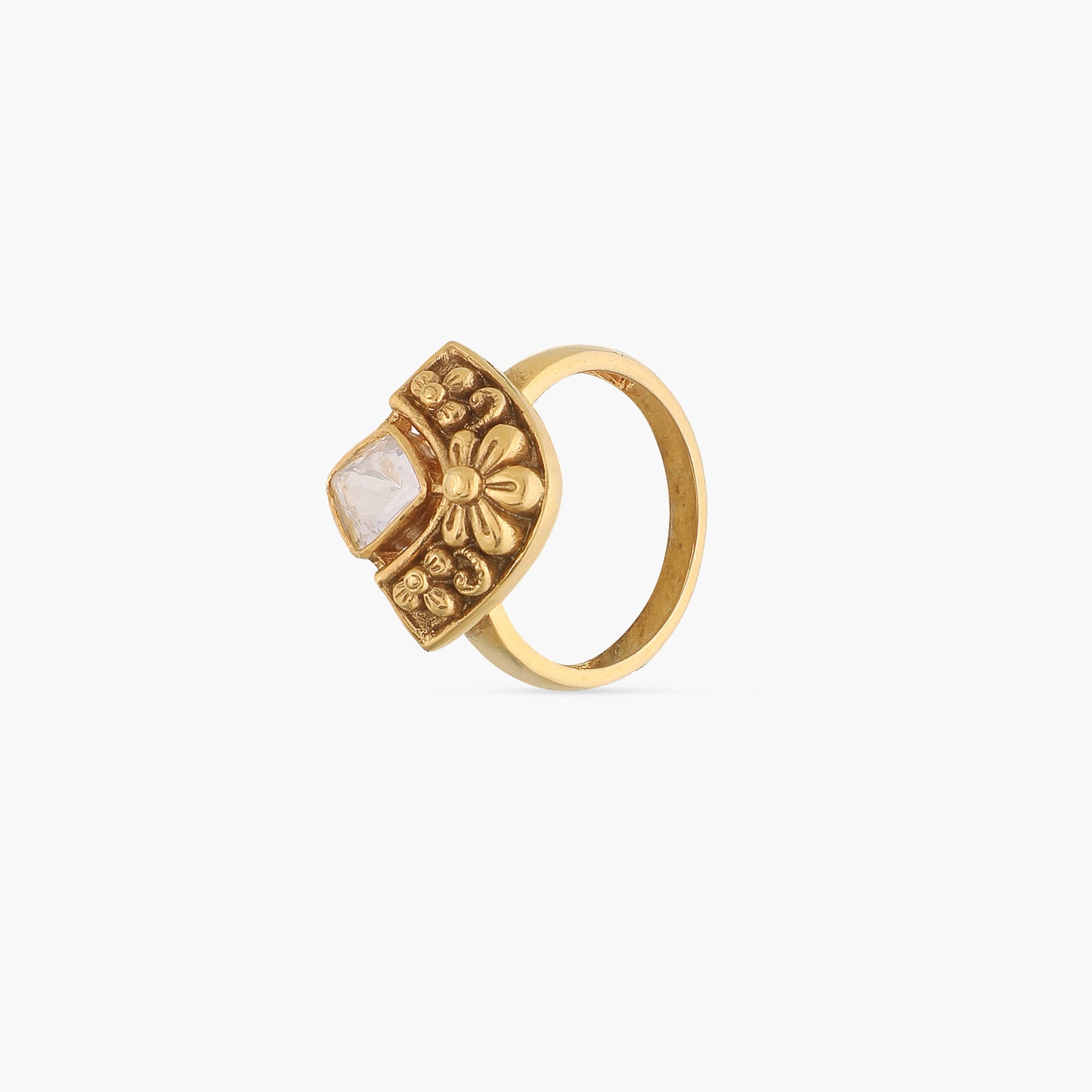 Saumya Nakshi Moissanite Finger Ring