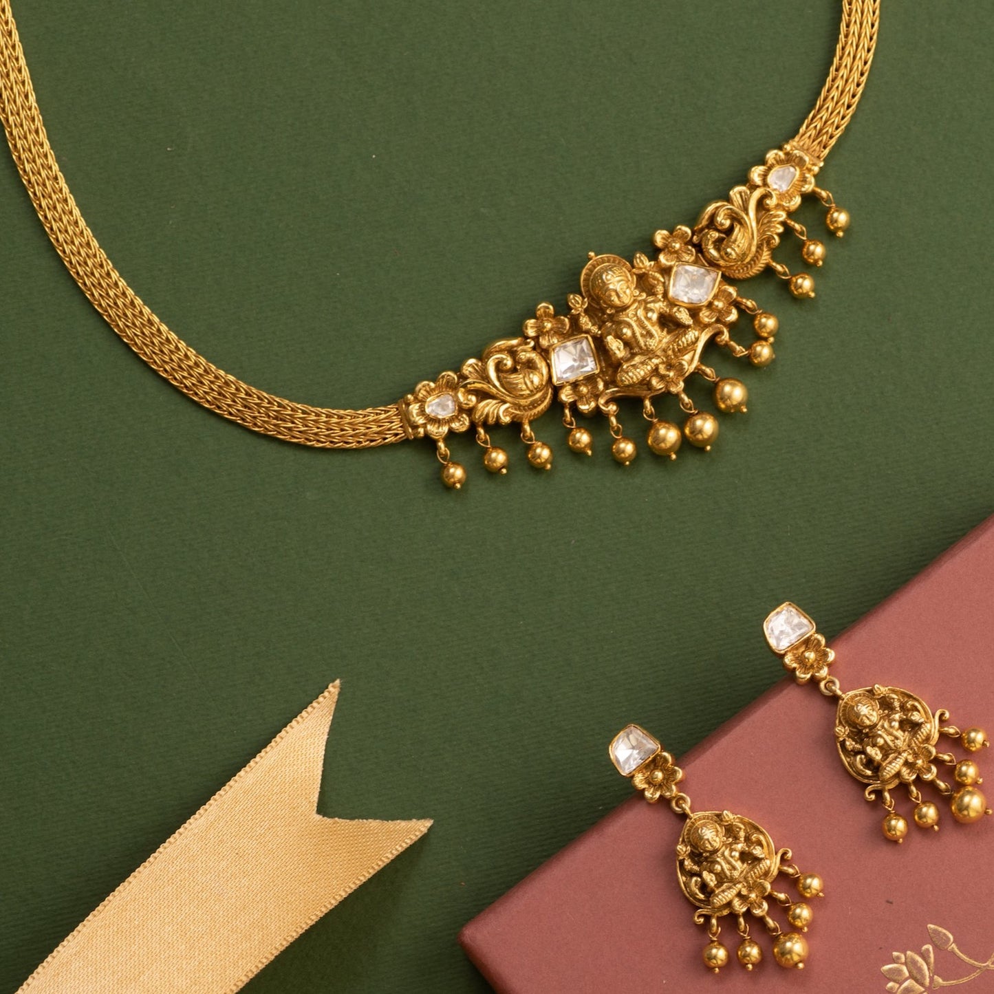 Vasvi Nakshi Silver Choker Set