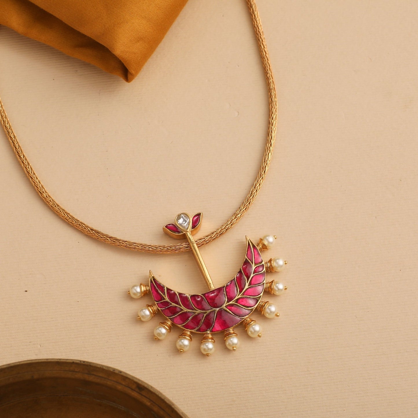 Padmini Pendant Kempu Silver Necklace