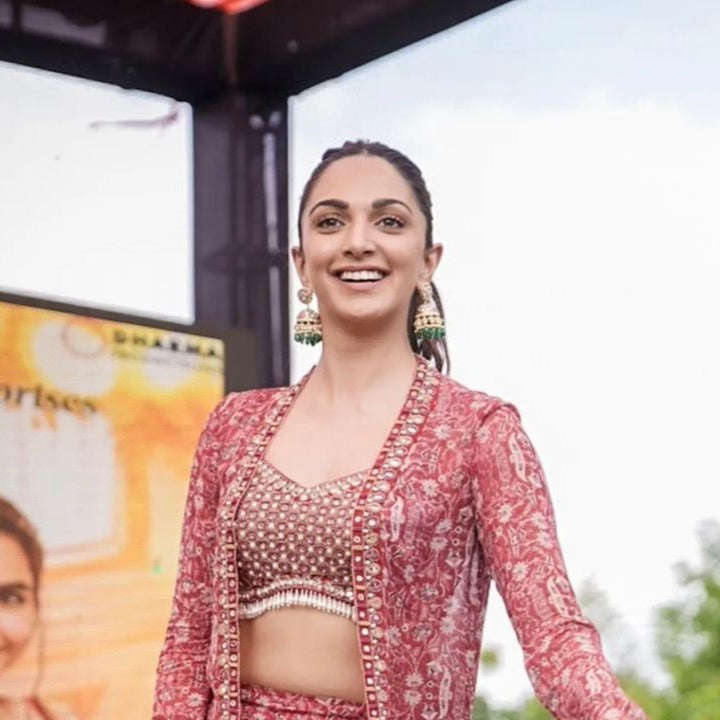 21 Styles to Try Out with Crop Top Lehenga – Bazarville