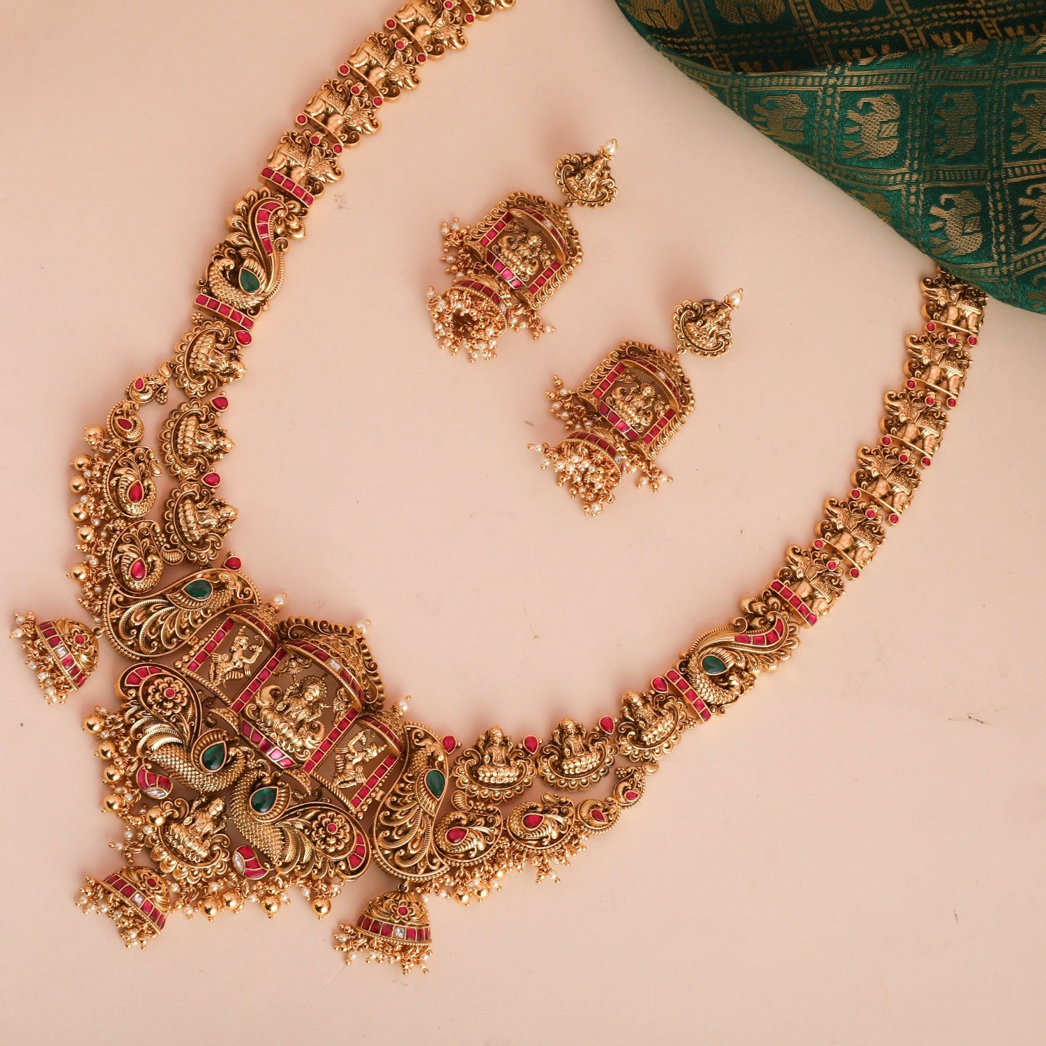 Laxmi Kempu Antique Nakshi Silver Necklace Set