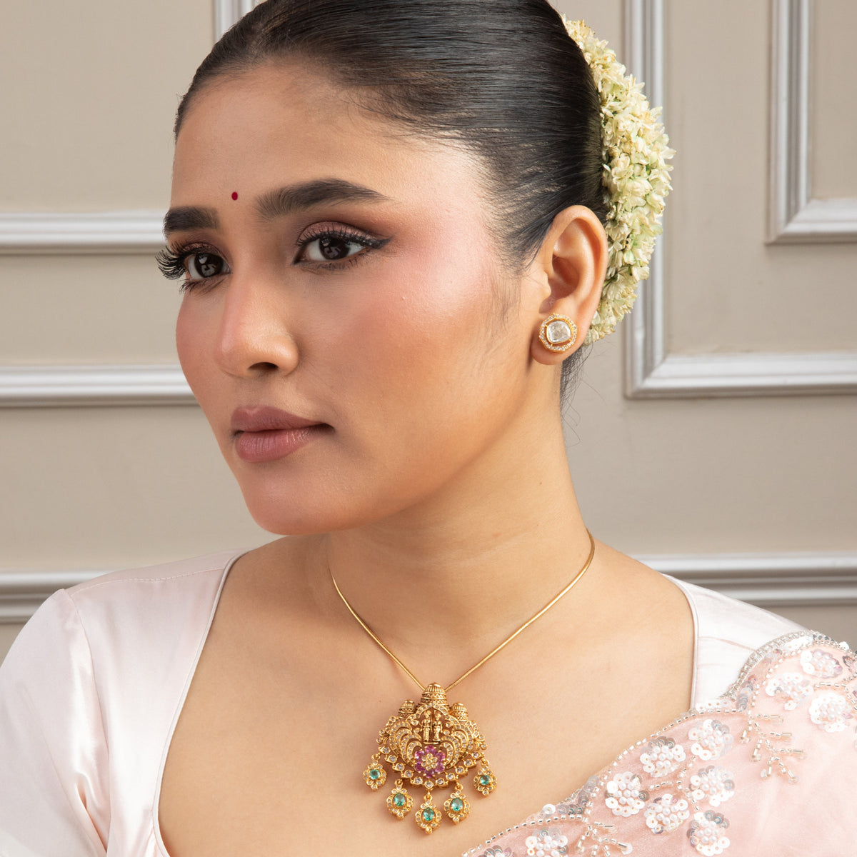 Dhruti Silver Pendant