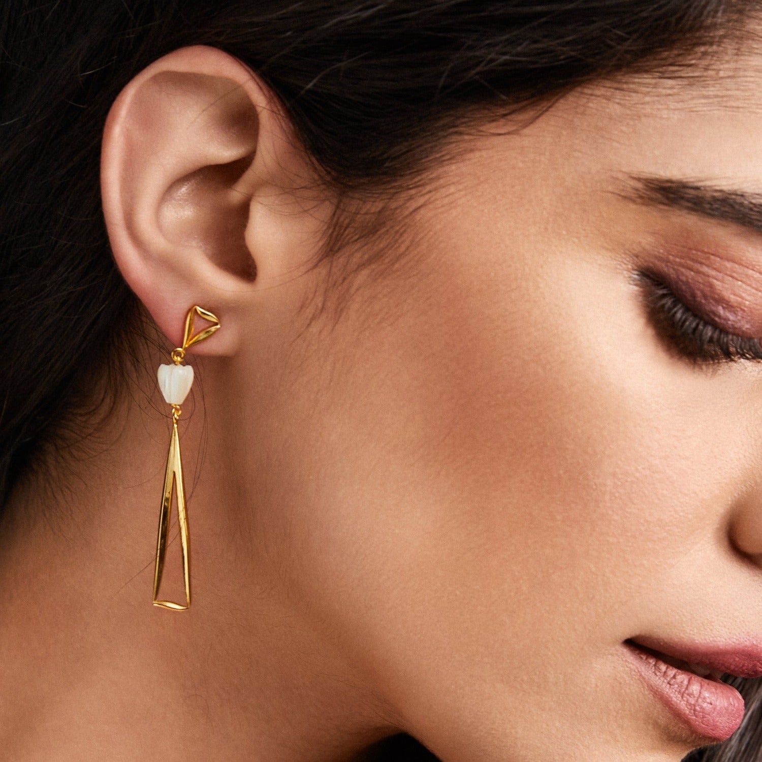 Tulip Elegance Silver Drop Earrings
