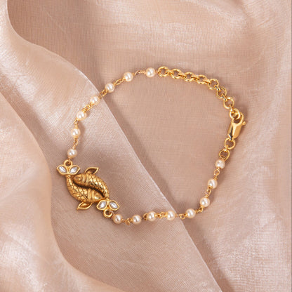 Matsyaka Antique Silver Bracelet