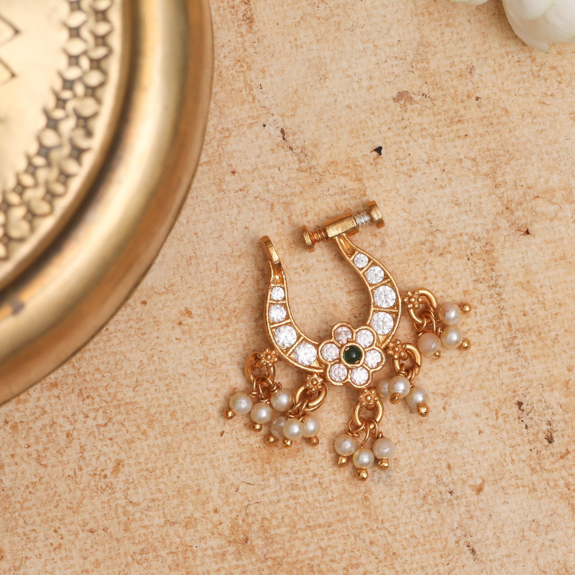 Akanksha Jadau Silver Nose Ring
