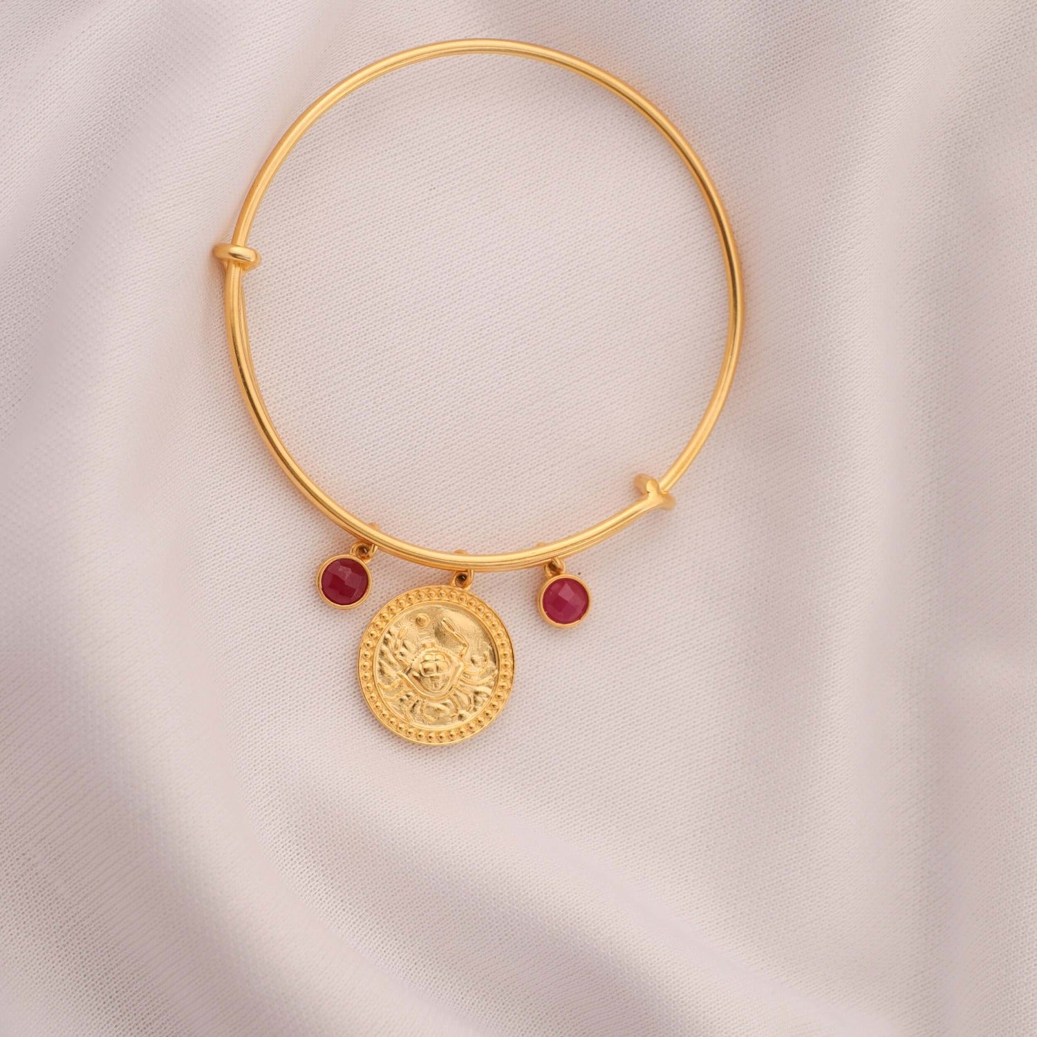 18k Gold Coin Bracelet For Sale at 1stDibs | gold coin bracelet 18k, gold  coin bracelet designs, coin bracelet gold