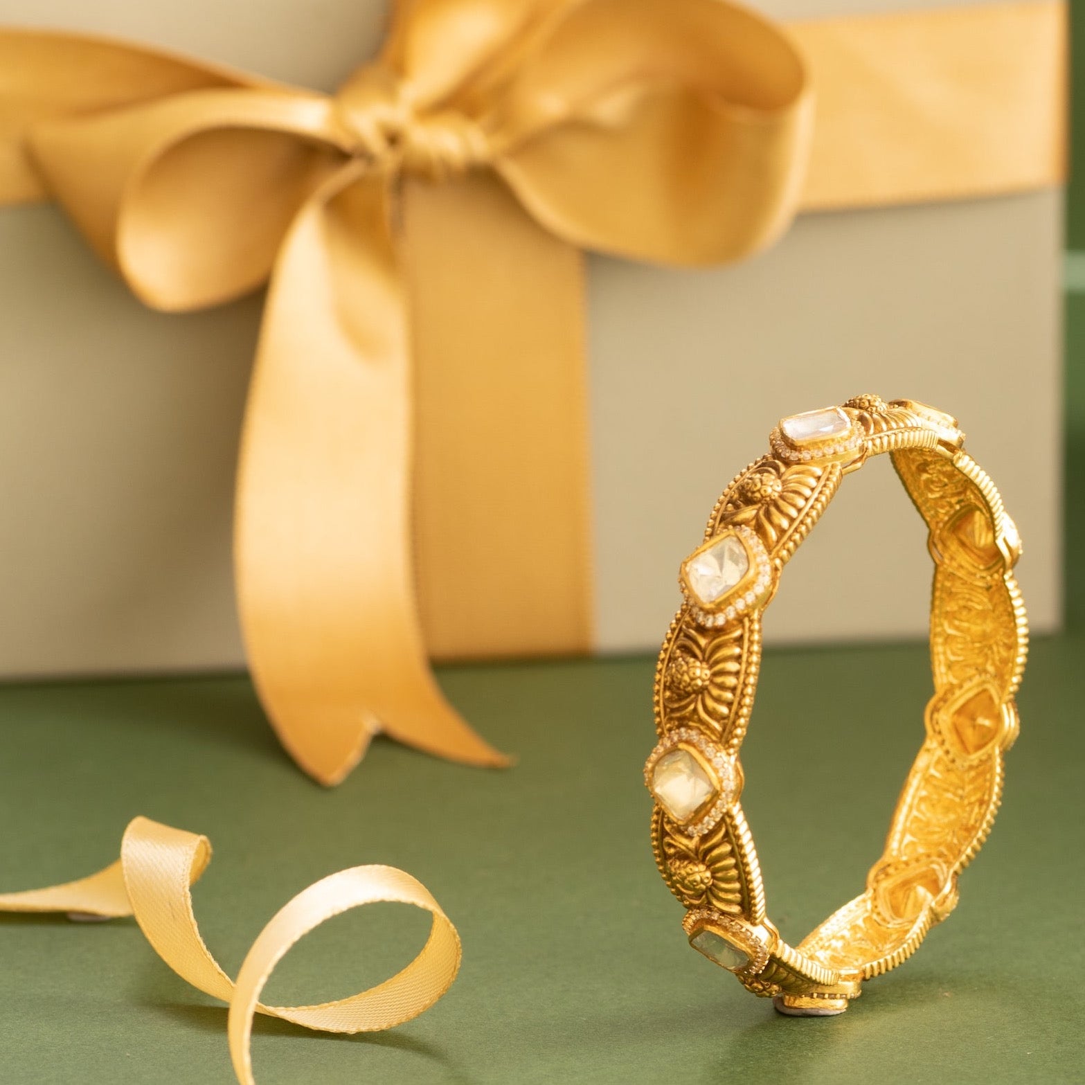 Pavaki Moissanite Nakshi Silver Bangles